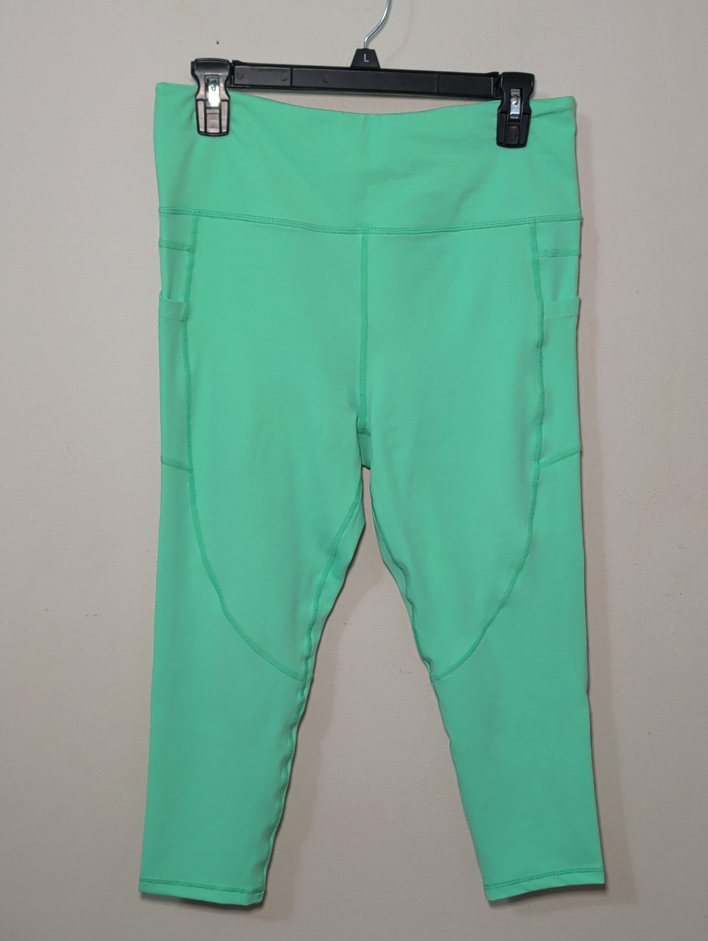 Zyia Neon Green Light n Tight Pocket Capri Leggings Hi-Rise Gym Women's Size 12